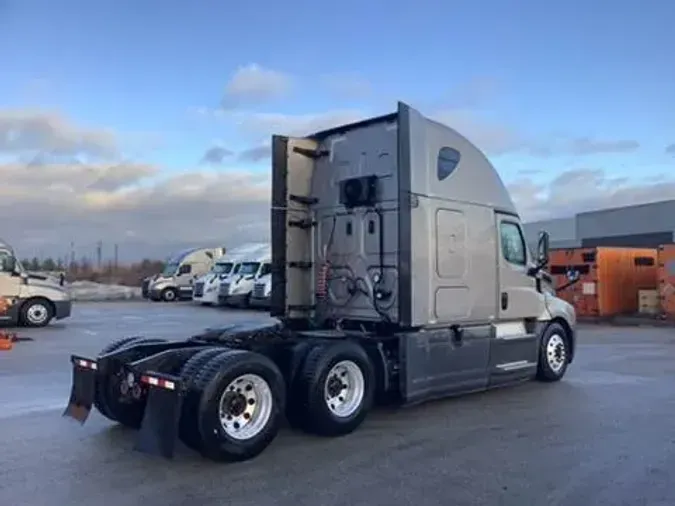 2020 Freightliner Cascadia