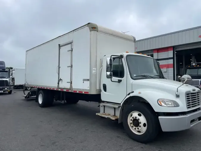 2018 FREIGHTLINER M2 106