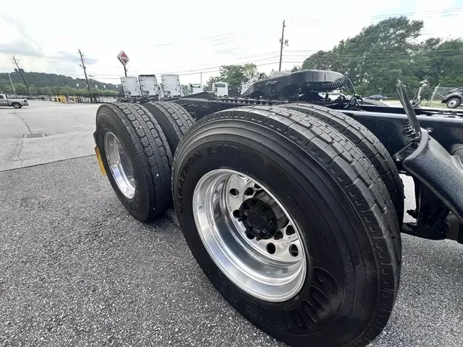 2020 International LT625