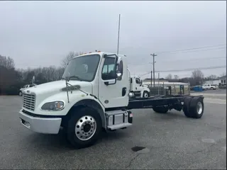 2020 FREIGHTLINER/MERCEDES M2 106