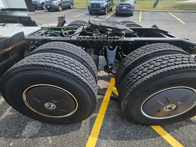 2023 International LT625