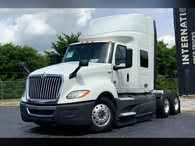 2022 INT LT625 6x4