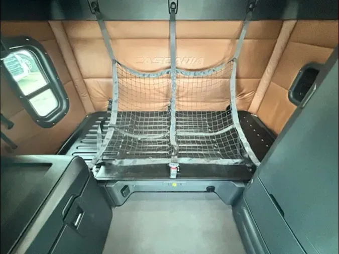 2022 Freightliner Cascadia 126