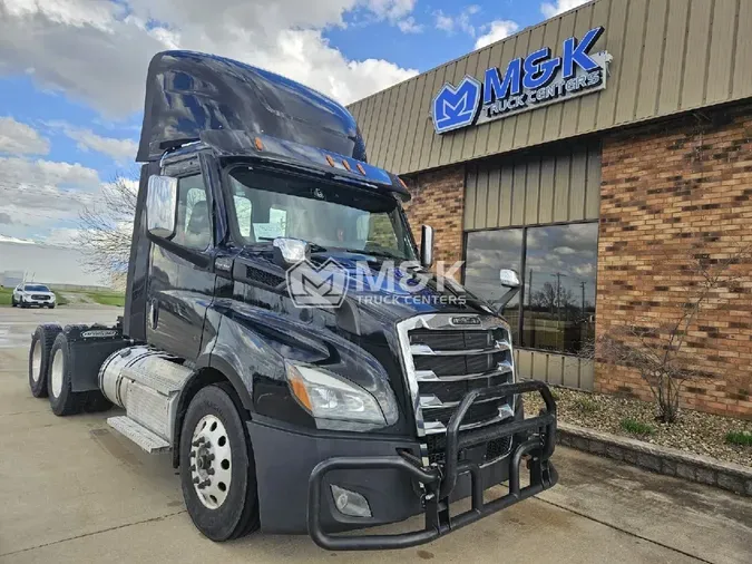 2021 FREIGHTLINER Cascadia 11621a1de2b053b96b8c84cb95f53390f87