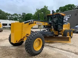 2020 John Deere 672G
