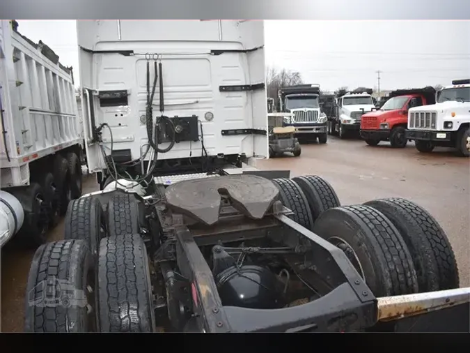 2012 VOLVO VNL64T630