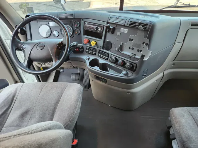 2019 FREIGHTLINER CASCADIA