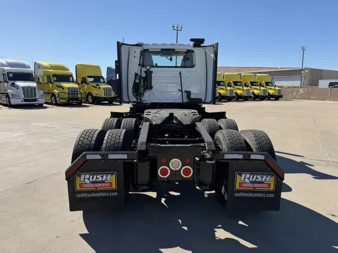 2021 International LT625