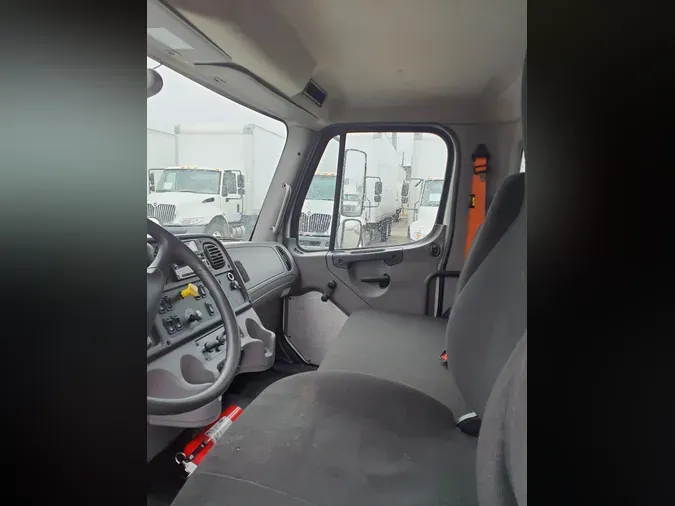 2019 FREIGHTLINER/MERCEDES M2 106