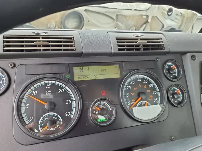 2018 FREIGHTLINER/MERCEDES CASCADIA 125