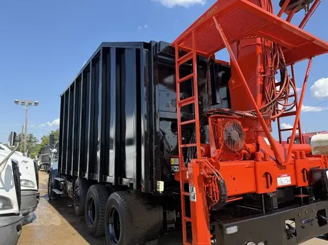 2016 FREIGHTLINER 114SD