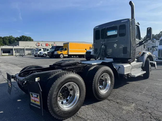 2020 Peterbilt 567