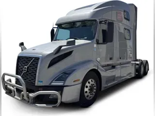 2020 Volvo VNL64T860