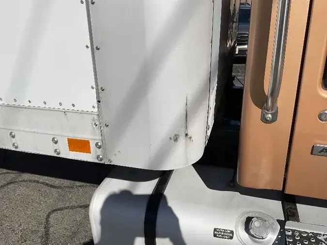 2009 STERLING TRUCK CORP ACTERRA