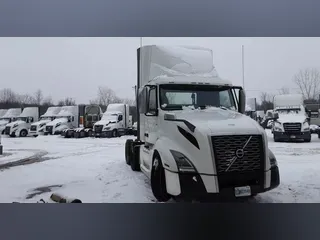 2019 Volvo VNL300