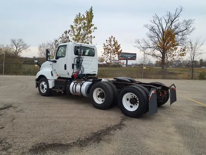2019 NAVISTAR INTERNATIONAL LT625 DAYCAB T/A21b618561c6c8187ed3cc16801befbb9