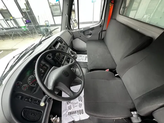 2020 FREIGHTLINER/MERCEDES M2 10621ba90e616ca59033018aa80d8e2a2ce