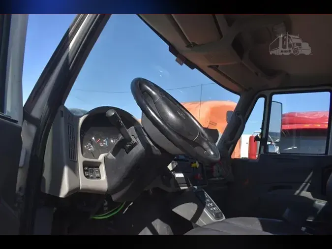 2009 INTERNATIONAL DURASTAR 4400