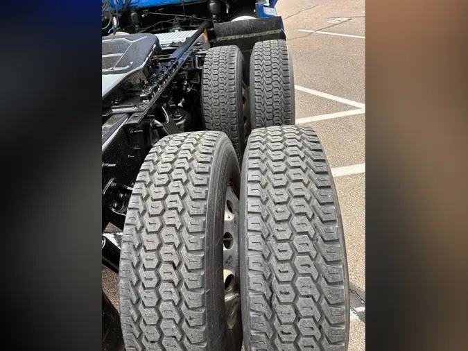 2022 International LT625