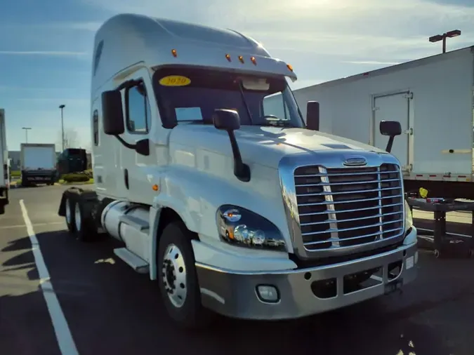 2020 FREIGHTLINER/MERCEDES CASCADIA 12521c836cc717e74529f2930c8f037994d