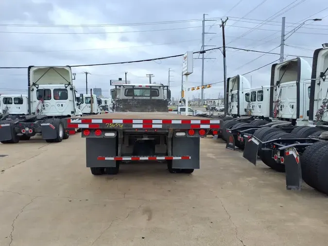 2018 FREIGHTLINER/MERCEDES M2 106