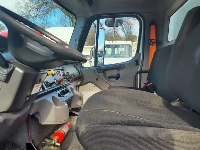 2018 FREIGHTLINER/MERCEDES M2 10621c96f645496fa8b0bba06621ec9db80
