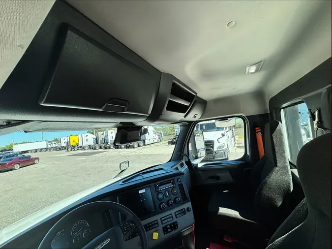 2022 Freightliner Cascadia 126