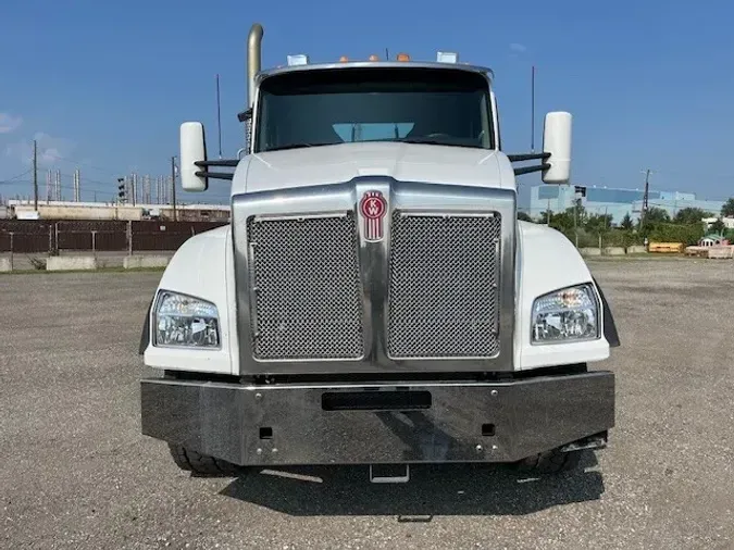 2021 Kenworth T880