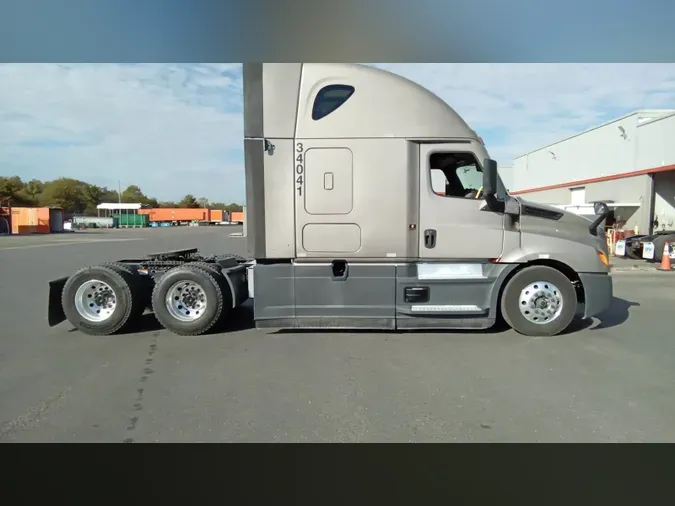 2025 Freightliner Cascadia 12621d09721bf16abef5ac4ca3369fa8881