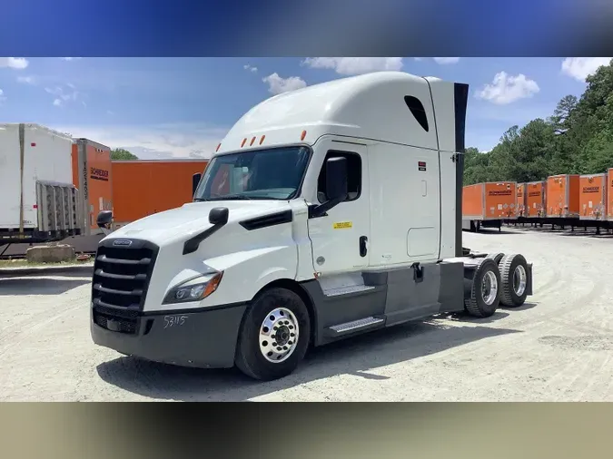 2022 Freightliner Cascadia 12621d09d611bb5d9e520951672443a68d8
