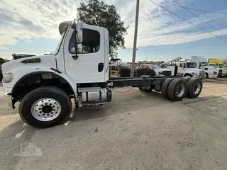 2019 FREIGHTLINER BUSINESS CLASS M2 106