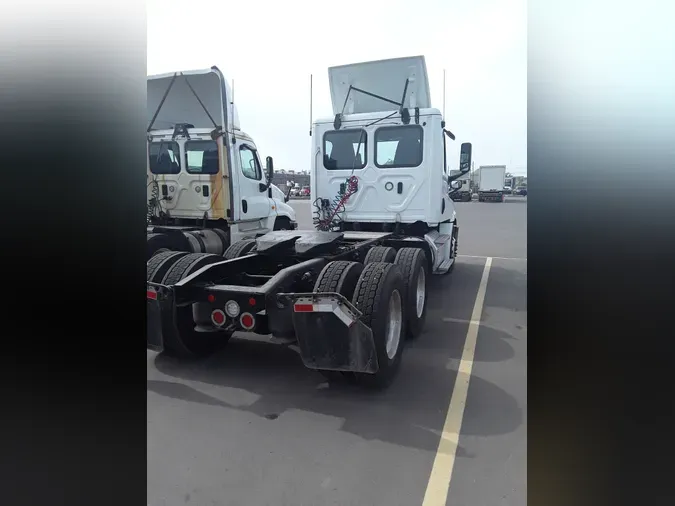 2019 FREIGHTLINER/MERCEDES NEW CASCADIA PX12664