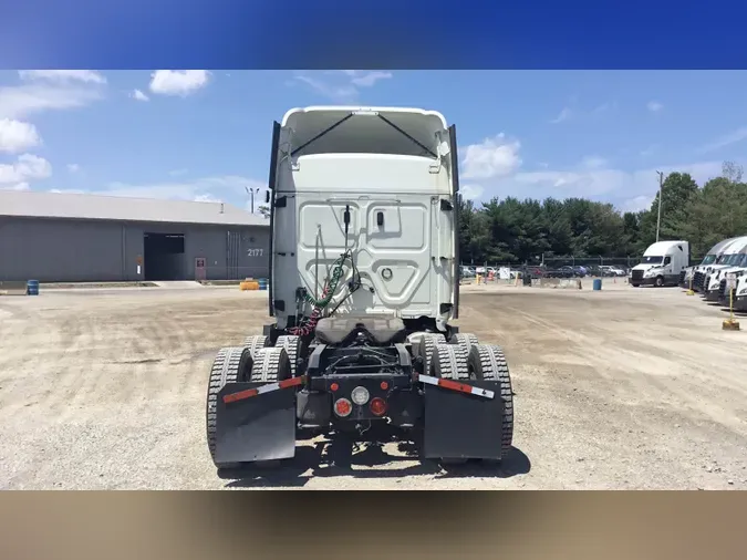 2020 Freightliner Cascadia