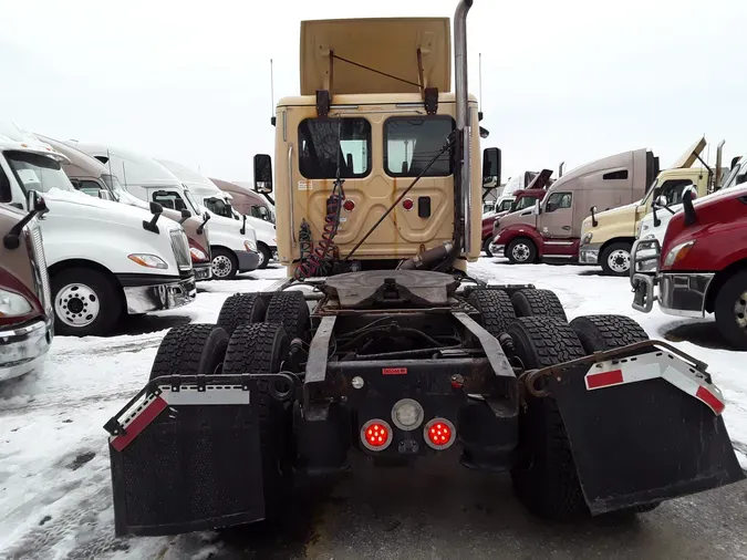 2017 FREIGHTLINER/MERCEDES CASCADIA 125