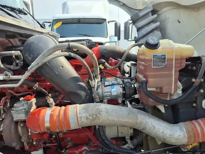 2019 NAVISTAR INTERNATIONAL LT625 DAYCAB T/A