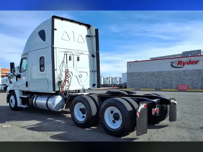 2020 FREIGHTLINER/MERCEDES CASCADIA 125