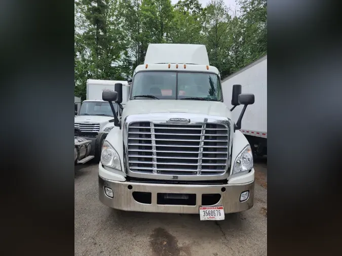 2018 FREIGHTLINER CASCADIA 125