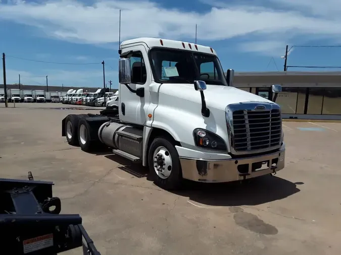 2020 FREIGHTLINER CASCADIA 125