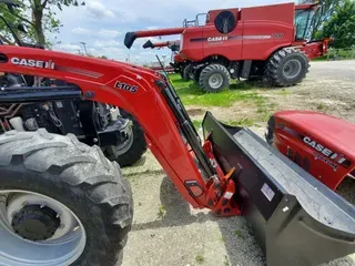 2020 Case IH L105