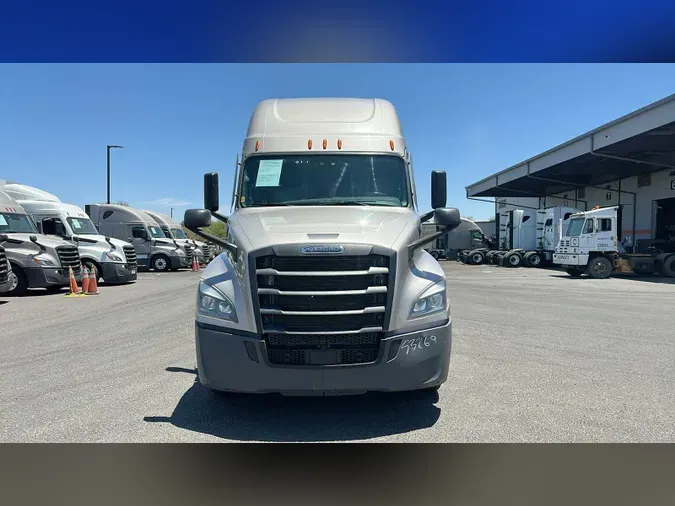2022 Freightliner Cascadia 126