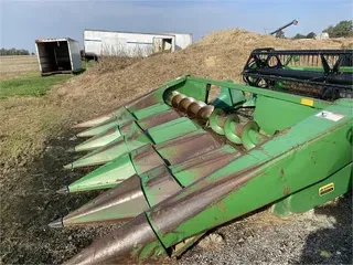 JOHN DEERE 643