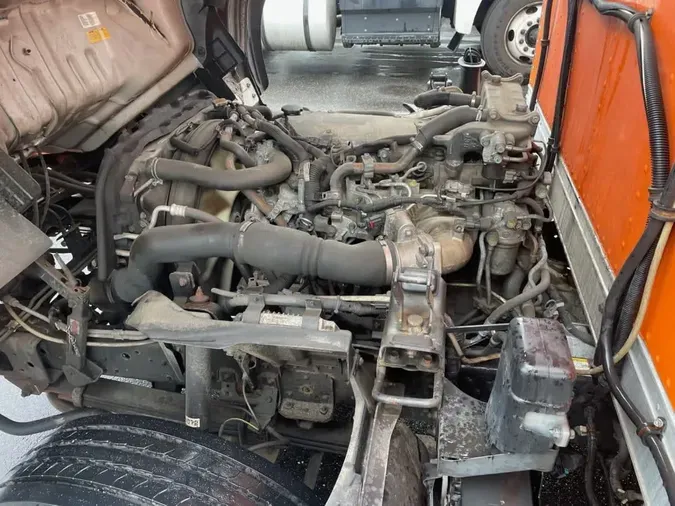 2019 ISUZU NQR