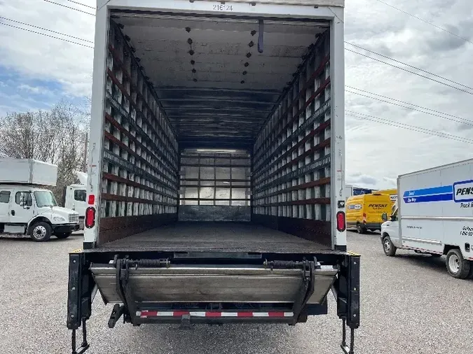 2019 Freightliner M2