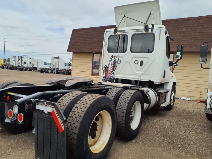 2018 FREIGHTLINER CASCADIA 125