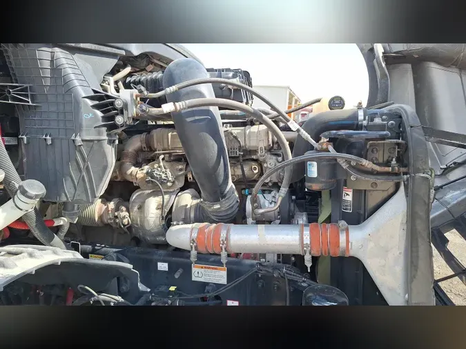 2022 Freightliner Cascadia 126