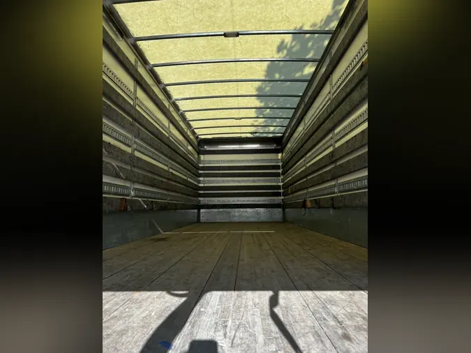 2019 FREIGHTLINER/MERCEDES M2 106