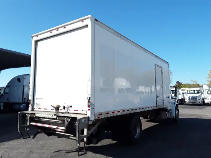 2019 FREIGHTLINER/MERCEDES M2 106