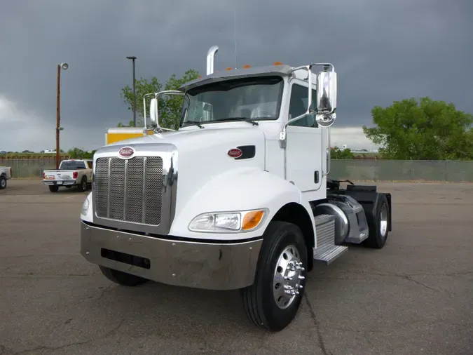 2018 Peterbilt 337