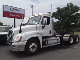 2016 Freightliner CASCADIA 125