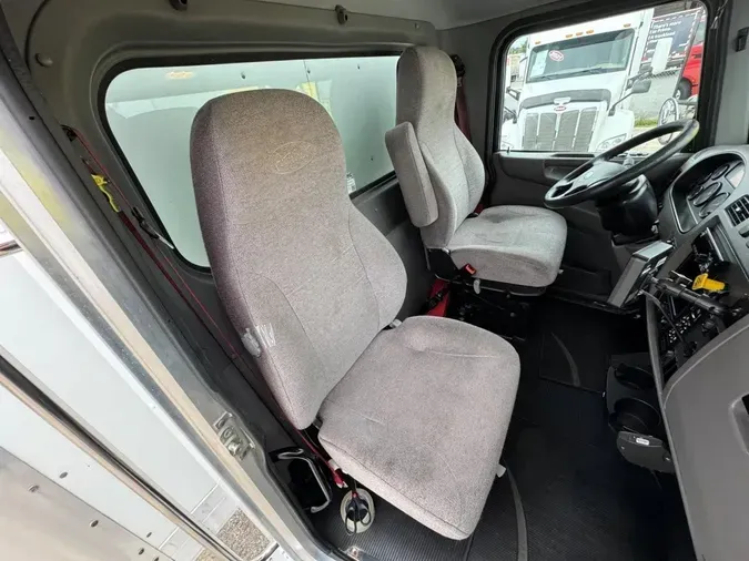 2020 Peterbilt 337